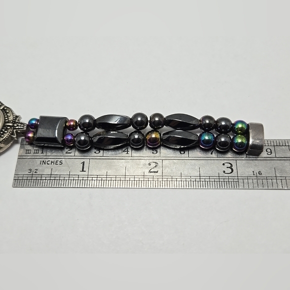 Womens Narmi Watch Silver Tone Chameleon Beads Magnetic Clasp New Battery - Picture 7 of 9